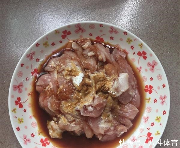 端午前最该吃它,是“穷人的阿胶”,3块钱一斤,女人常吃腰不疼!