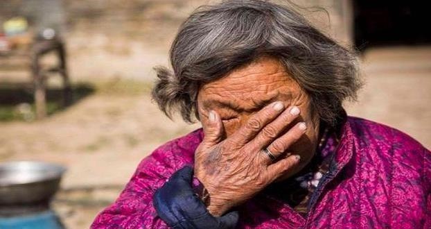 老人|“更喜欢外婆,还是更喜欢奶奶”孩子给出的答案,现实又讽刺