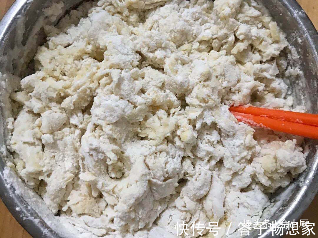 黄油|做面包时，不用烤箱，多加一步就能快速揉出膜，蒸好的面包松软拉