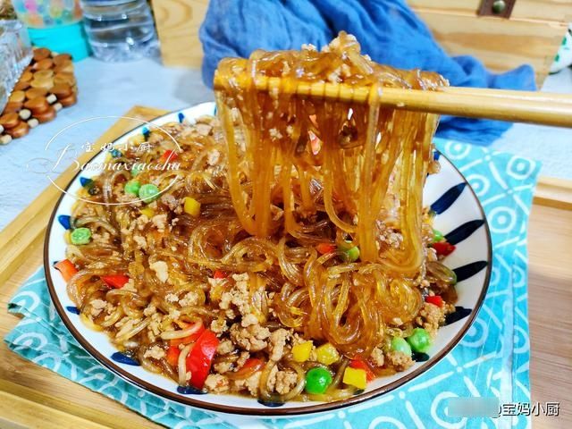 肉末|家有孩子做这道菜，维生素丰富营养多，拌饭吃可香了，米饭嗖嗖下