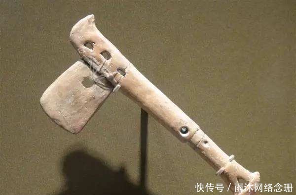 陶斧|海安博物馆有一把陶斧,为何是国宝,因为它破解了盘古开天之谜