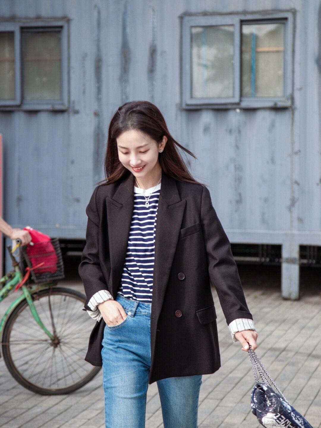 西装 黑白西装别乱穿,春天建议这样搭配,轻松打造非凡魅力