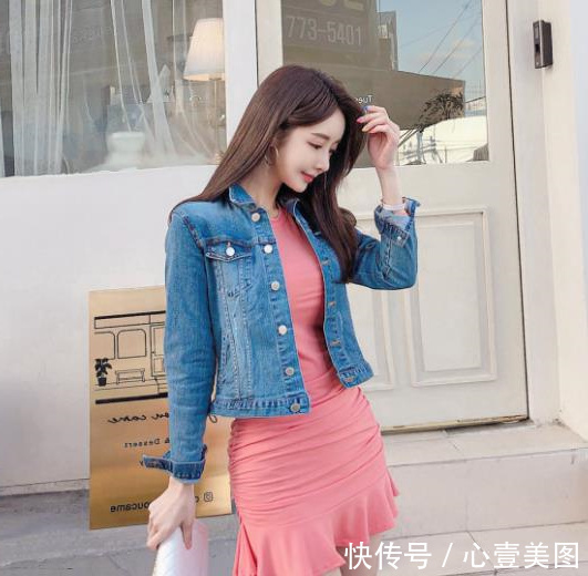 鱼尾裙|女神孙允珠高清时尚搭配:红莓松露初恋色彩靓丽鱼尾裙