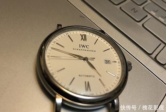 正装|夏季领略正装表典雅美，万国“巅峰”之作柏涛，不仅实用还接地气