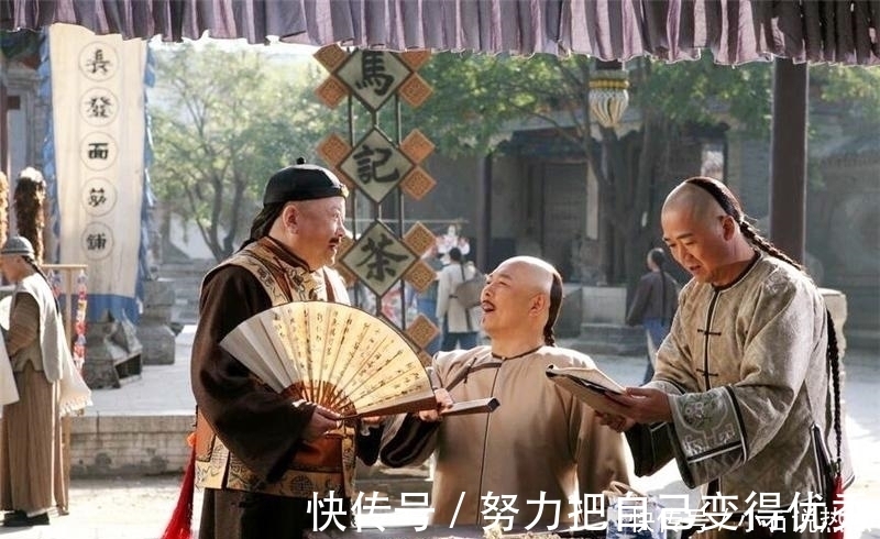 溜须拍马|上联:“一日为日,二日为昌,三日为晶”,下联一出,堪称绝对