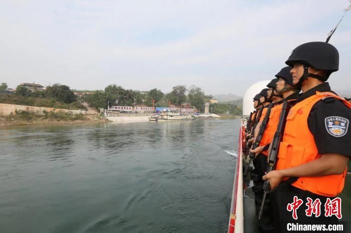 第127次中老缅泰湄公河联合巡逻执法勤务启航
