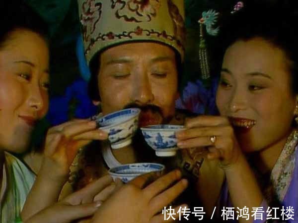 贾政&中秋节异兆频发、悲音纷现,宁荣二府的当家人是如何应对的?