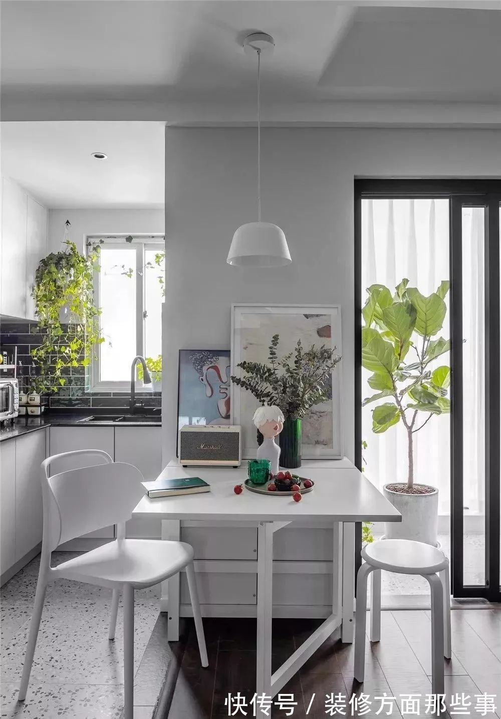 装修|44㎡长条形复古风小户型装修,时尚大气,很多人见了都羡慕!