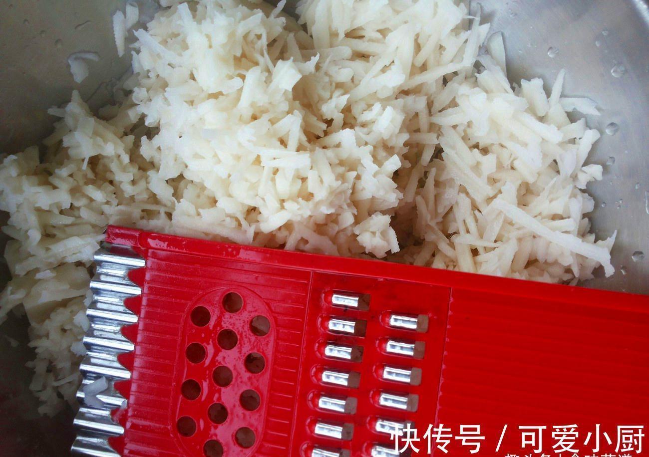 皮薄馅大|秋季吃饺子,还是此菜合适,皮薄馅大,鲜嫩多汁,老人孩子都爱吃