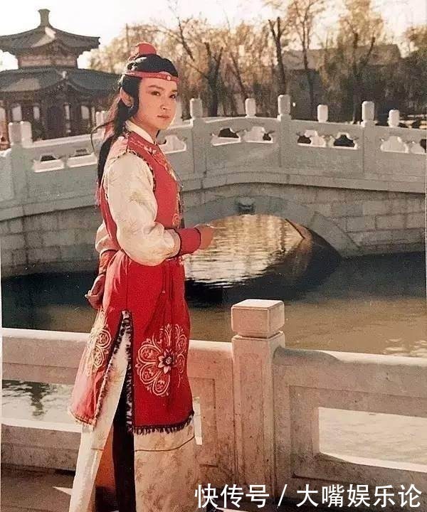 林黛玉|贾宝玉只爱林黛玉,薛宝钗为何一定要嫁给他?原因薛家人难以启齿