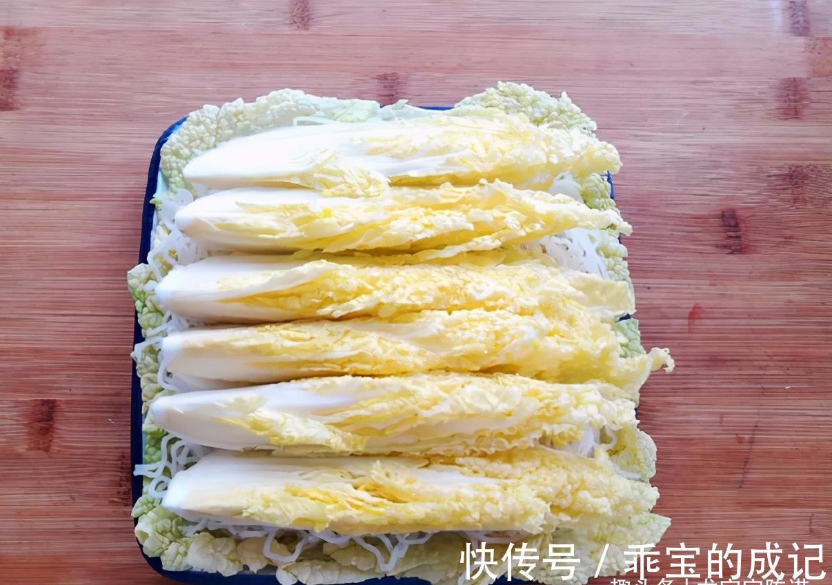开胃|三伏天炒菜不如蒸菜，加点蒜蓉加点它，清爽开胃，太美味了