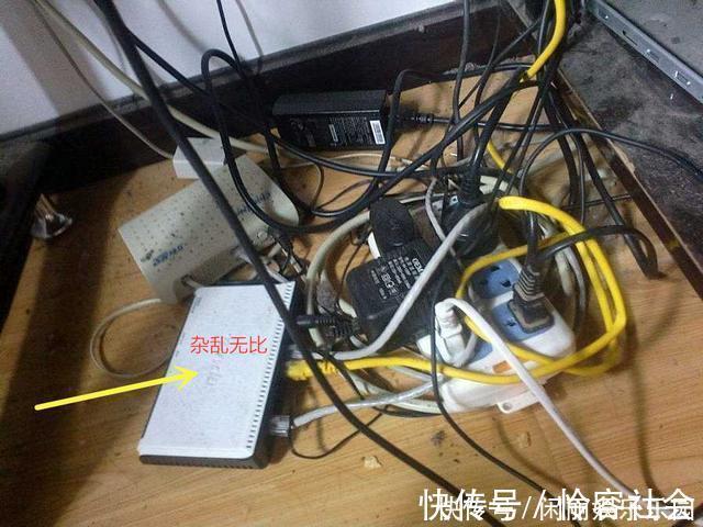 心电线|现在装电线都不用墙上开槽,邻居隐藏电线的小设计,太实用方便了