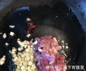 家常面条做法，茄丁肉酱打卤面，营养美味，10分钟快速搞定