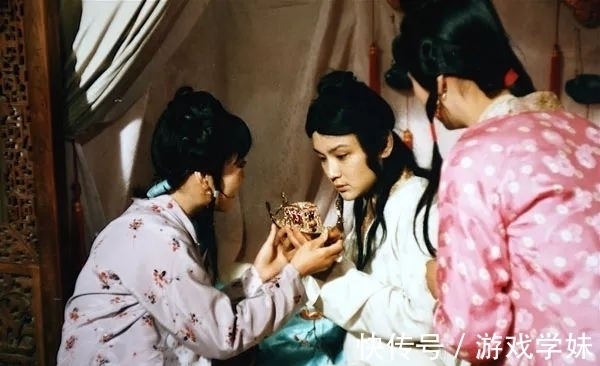 宝丫头@薛宝钗拉家常时讲的这句话无事生非,直接让王夫人颜面扫地