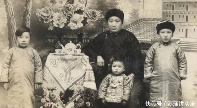 民国|历史老照片第一种是清末的缩影,图3是民国四个小鲜肉