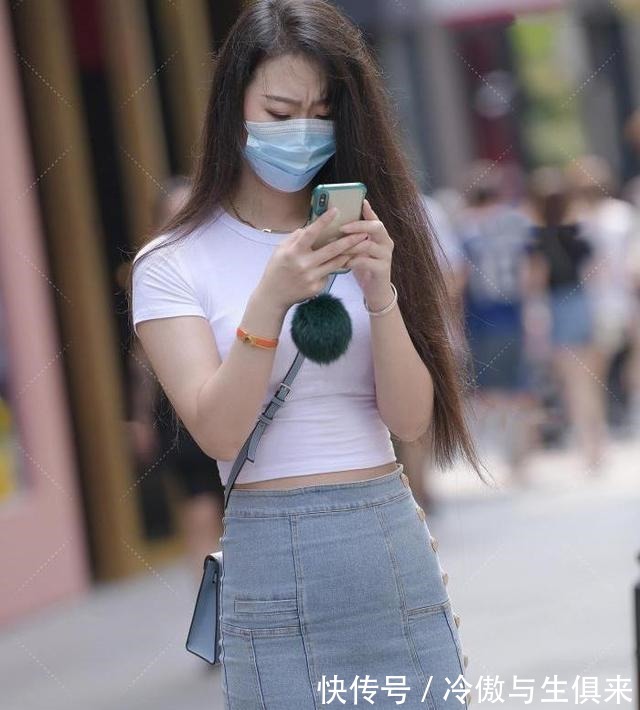 包臀裙 “御姐范”的包臀裙美女，休闲塑形又耐看，搭配容易！