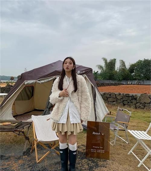 吊打大衣、羽绒服的外套来了，时髦又保暖，实至名归的“衣王”！