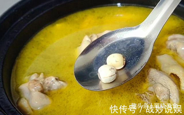 鸡肉|炖鸡汤，切记“三放”“三不放”的小窍门，汤鲜味美，好喝无腥味