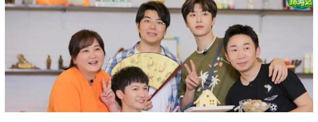 范丞丞|《青春周游記3》錄制，范丞丞短發(fā)亮眼，這一季能夠?yàn)榫琶门?
onload=