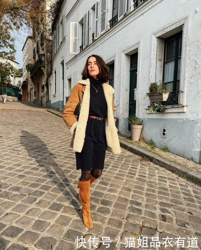 比羽绒服轻薄，比皮衣温柔，2021冬天羊羔毛外套火了，难怪人人都爱