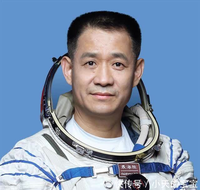 聂海胜同志简历