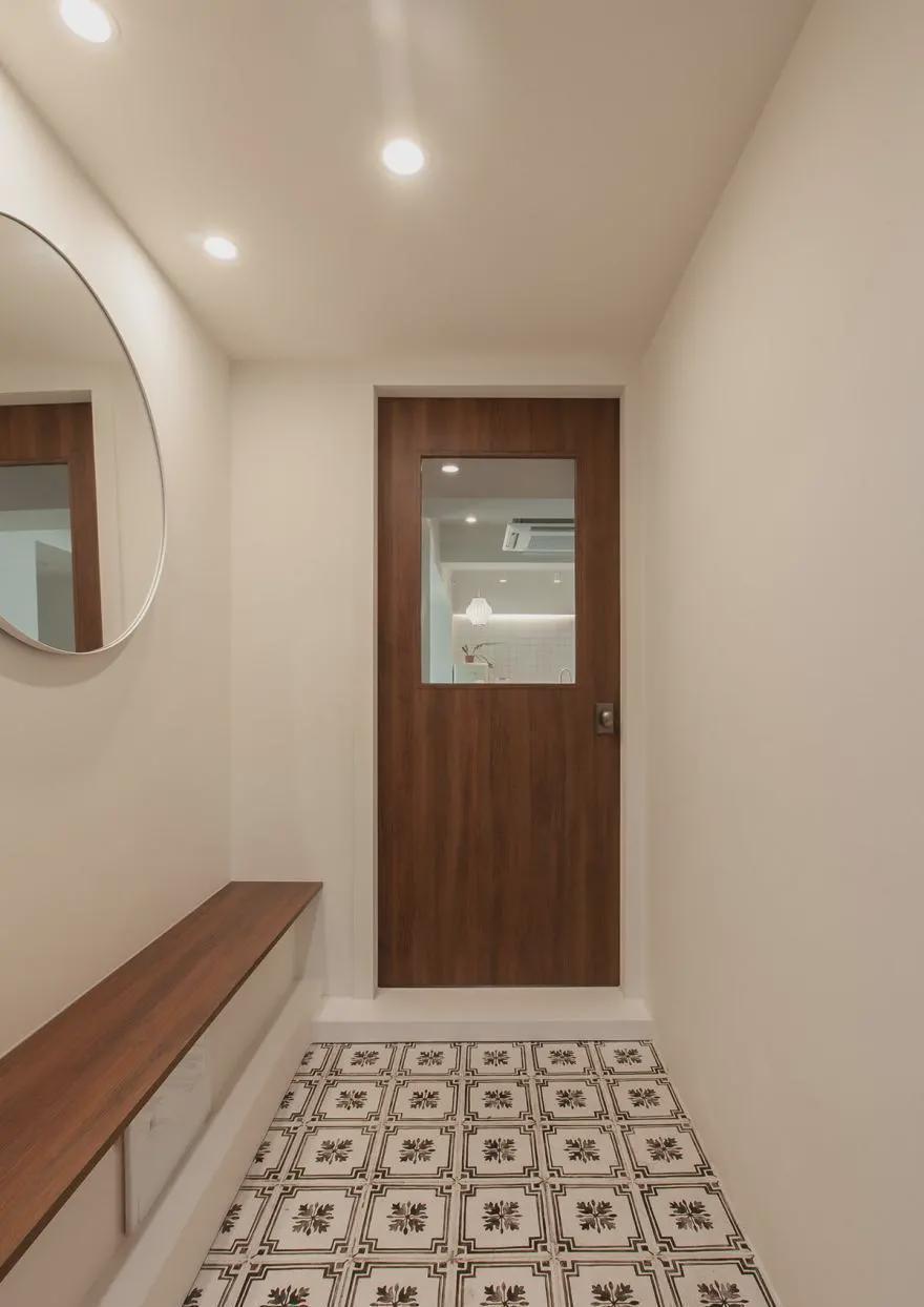 卫生间|这套80㎡的极简房子，将客厅改成起居室，发生了不可思议的改变