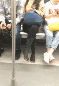 |搞笑GIF：太高兴了 据说新娘当时都开心的哭了