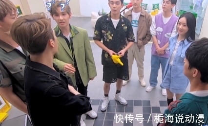 节目|何炅忙着照顾新人,赵丽颖“被拒百米之远”,这档综艺有多尴尬?