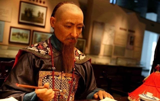 万不可从俭|曾国藩四处借钱，也要办好这件事，可见他真是大孝子