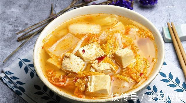 炖豆腐|做白菜炖豆腐，很多人把放入豆腐白菜的顺序弄错了，难吃也不奇怪
