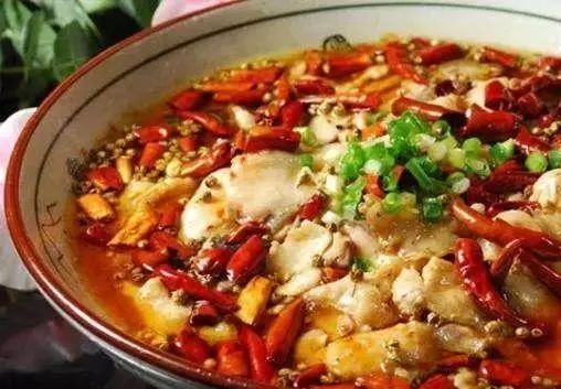 几道下饭菜,特别鲜香入味,好吃到停不下来,米饭又要遭殃了