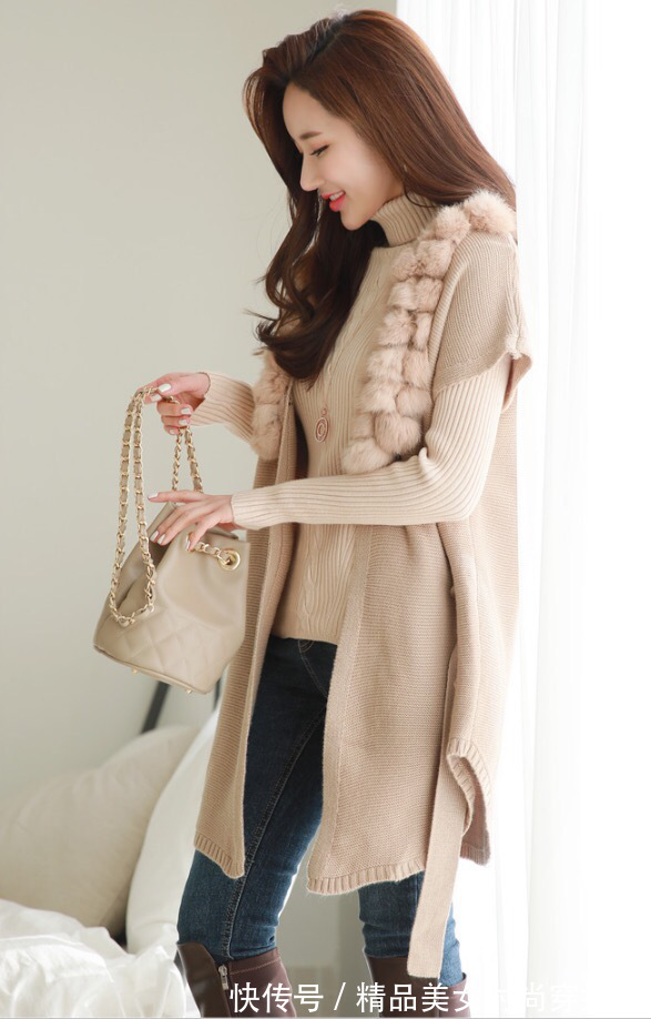 穿搭 看小姐姐如何用时髦简约的穿搭,轻松度过这件尴尬的季节