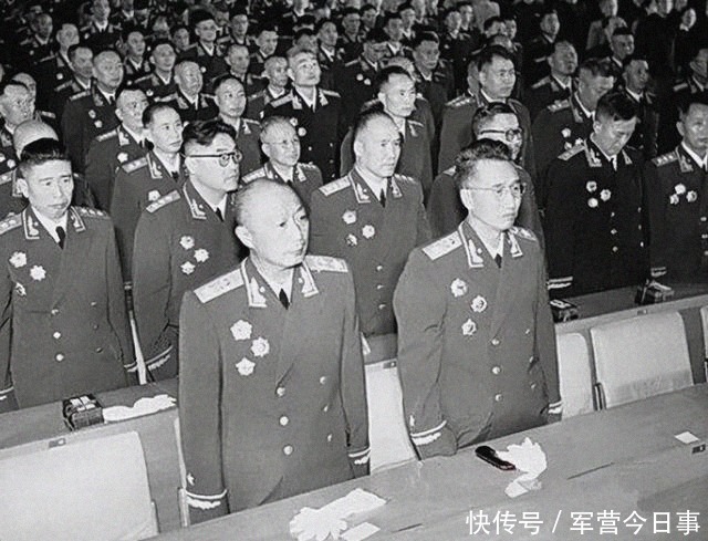 参谋长|授衔时,为何一野和三野参谋长为中将,二野和四野参谋长为上将