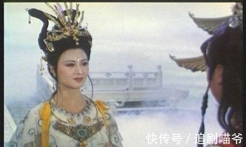 前世$薛宝钗高攀贾宝玉?看懂了两人的前世,才明白宝玉配不上宝钗!