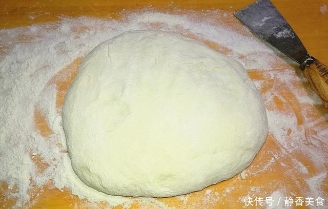 面团|为什么东北人烙的饼又软又起层,原来是多了这一步!