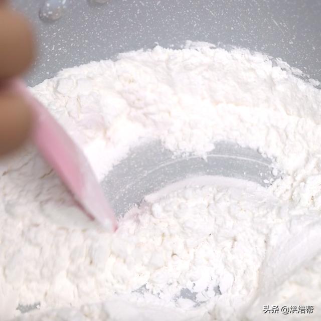 大米也能做月饼不仅低糖低脂,而且香味十足,女生多吃也不怕胖