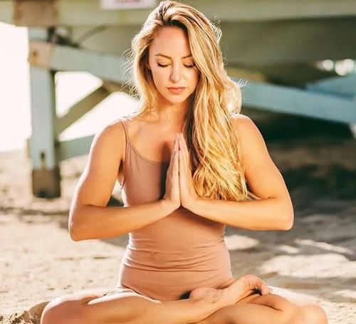 休息术|瑜伽,练对养身,练错伤身!8个伤身体的瑜伽习惯,你有吗