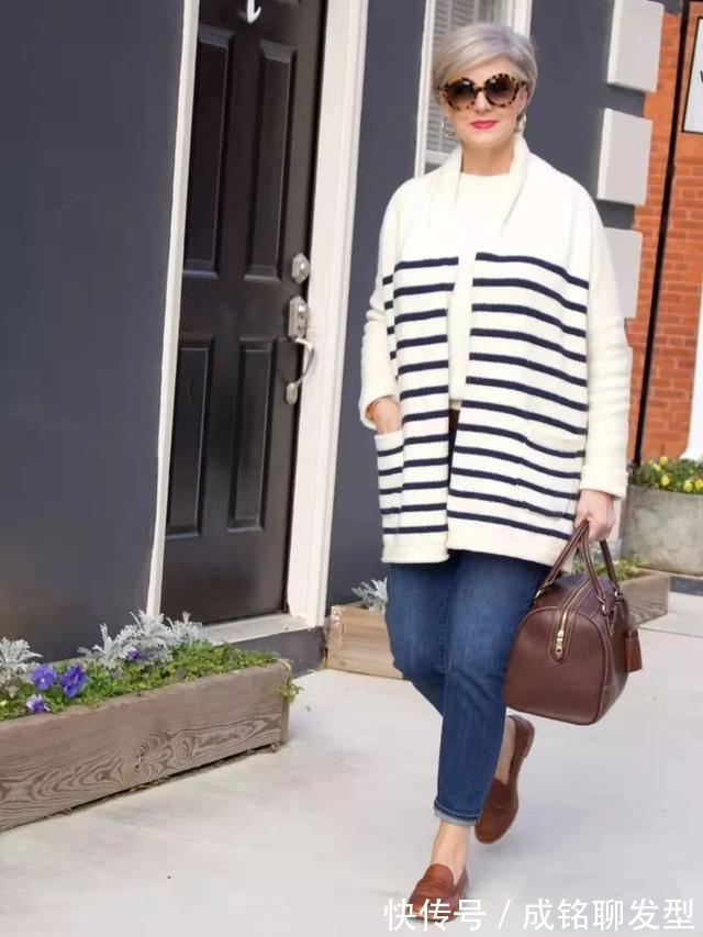 颜色|年过六十少穿“老年装”,学学这位奶奶的洋气穿搭,时髦又显年轻