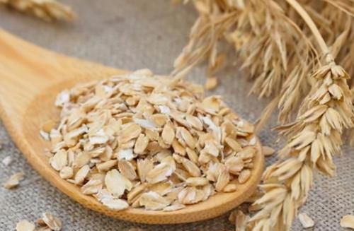 中年人想要身体好，要坚持吃3种食物，排毒养颜、滋补身体！