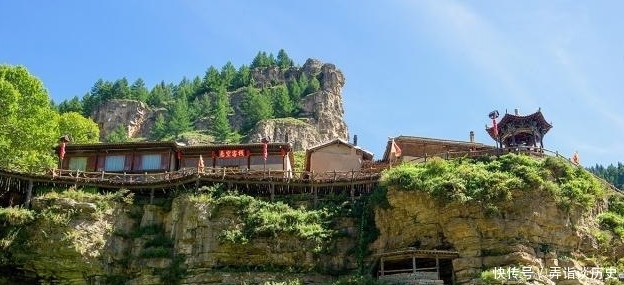 山西除了悬空寺，还有一座神奇的“悬空村”，犹如空中的天上人家