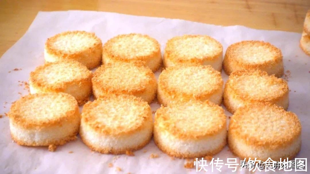 没有面粉,2种材料做椰蓉饼干,一入口就化了