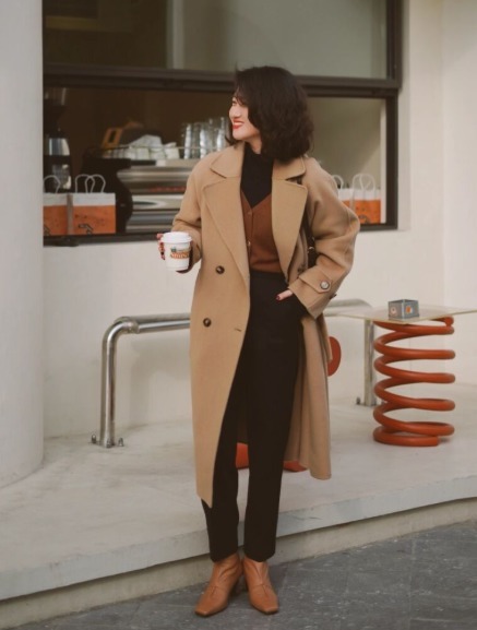 驼色大衣|今年冬装被这件驼色大衣承包了!搭配直筒裤或半身裙,超有气质,