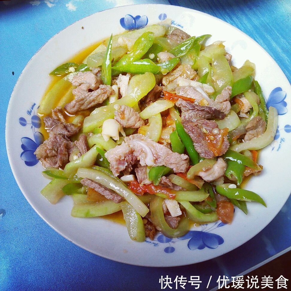 教你爽口美味的青椒西瓜条,简单易做又营养好吃,还能去秋燥