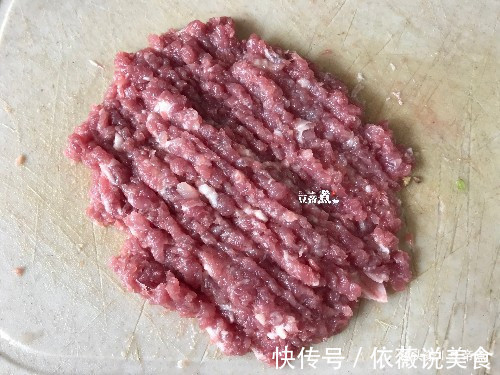 豆腐如此做,外香内嫩,汤汁浓郁,孩子很爱吃,连吃两天还不腻