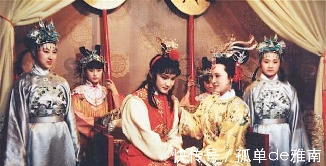 元春|红楼梦贾家的大靠山并非贾元春而是她,她死后贾家一蹶不振