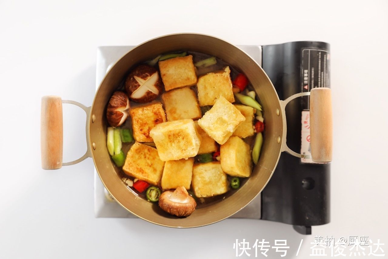 豆腐的100种做法，烹饪简单营养丰富，热乎乎吃一大碗，真香