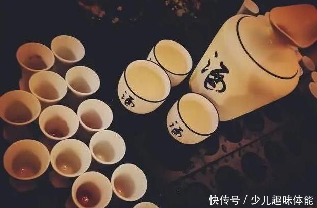 喝酒|无酒不欢的俄罗斯人,为何不爱中国白酒三个原因一针见血!