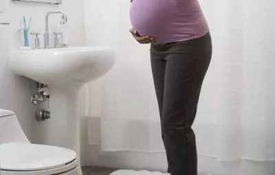 感染|孕期尿频，如何区分是正常现象还是泌尿系感染？