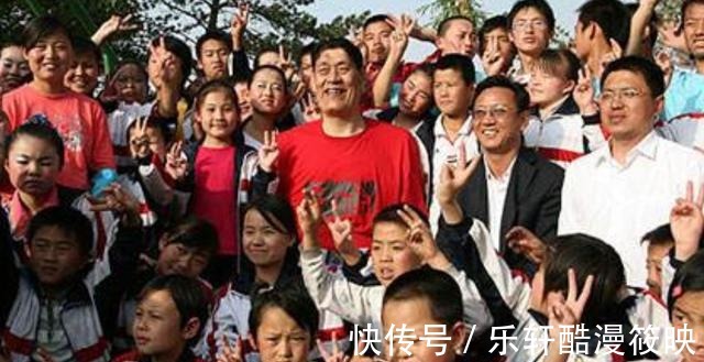 篮球队|男篮巨人穆铁柱去世13年后儿女皆不高,都是平凡的上班族