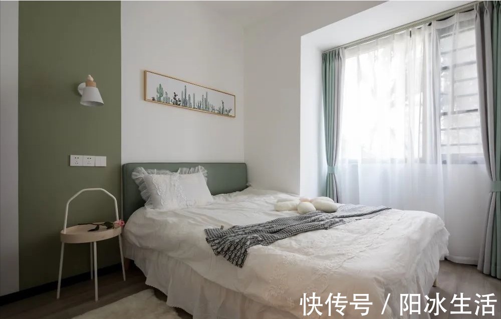 橙绿撞色|精选案例丨130平现代混搭婚房,橙绿撞色吸睛十足!